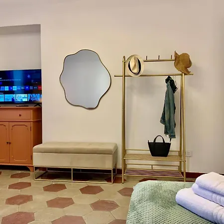 A Due Passi Dal Colosseo Apartmán Řím