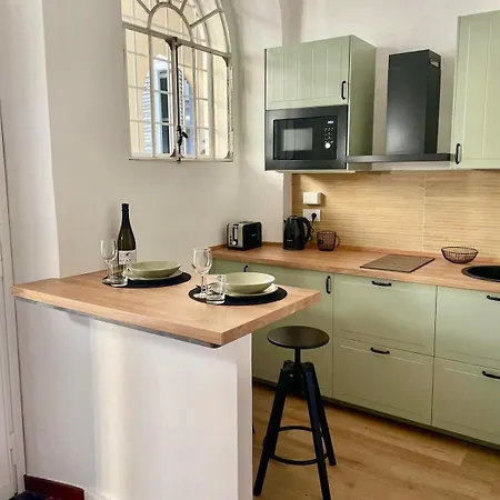 A Due Passi Dal Colosseo * Řím