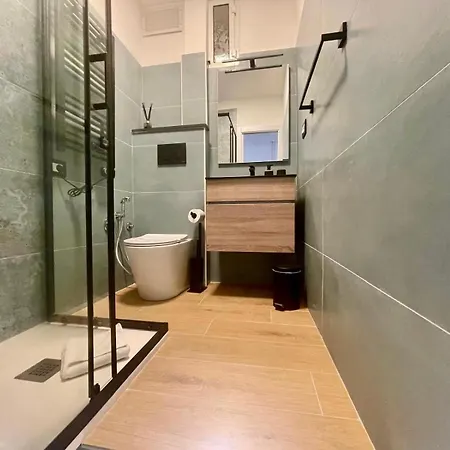 A Due Passi Dal Colosseo *